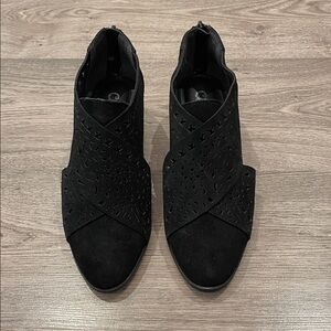 CARLOS by Carlos Sanatana Miranda Bootie